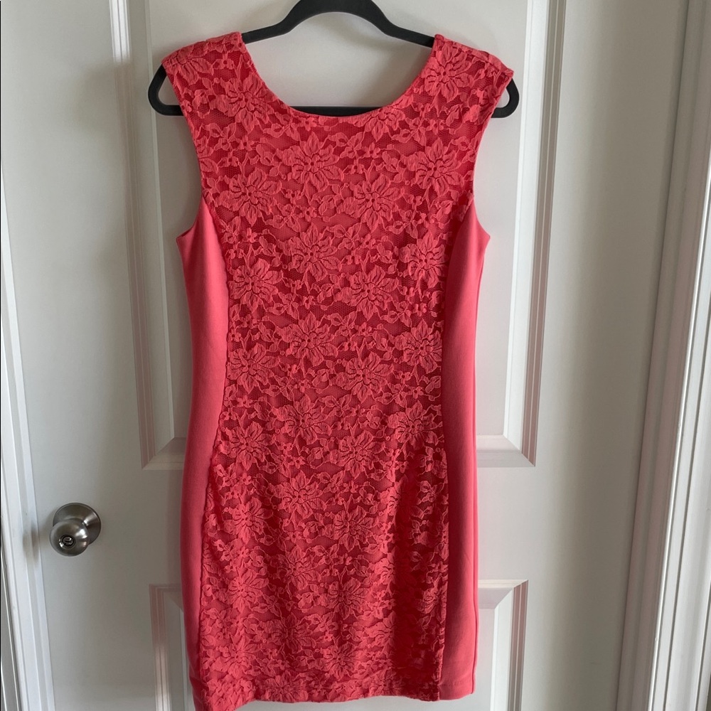 Elegant Pink Lace Dress - Picture 2 of 6